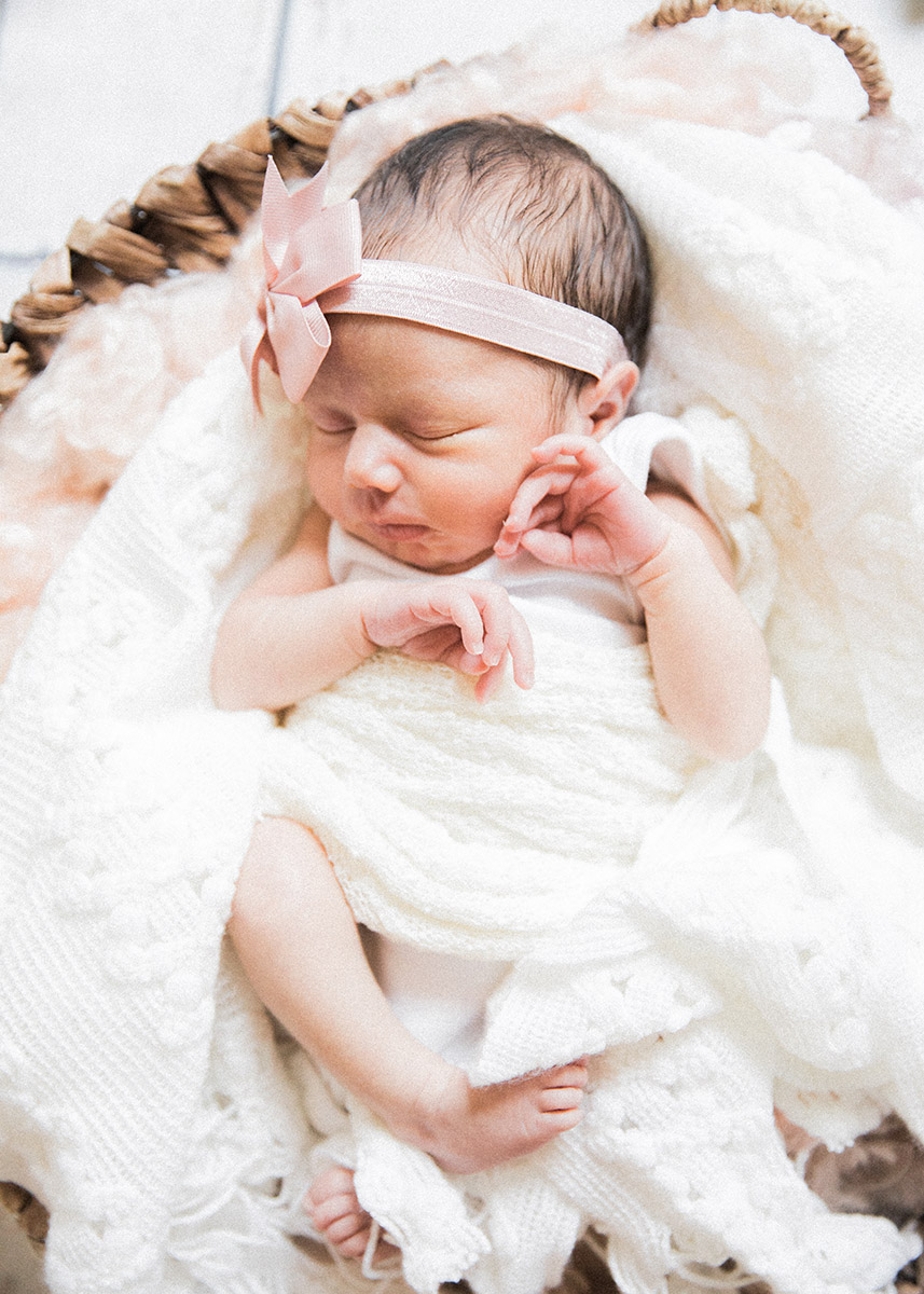 At Home Newborn Photo Shoot in El Paso | Baby Alexandra